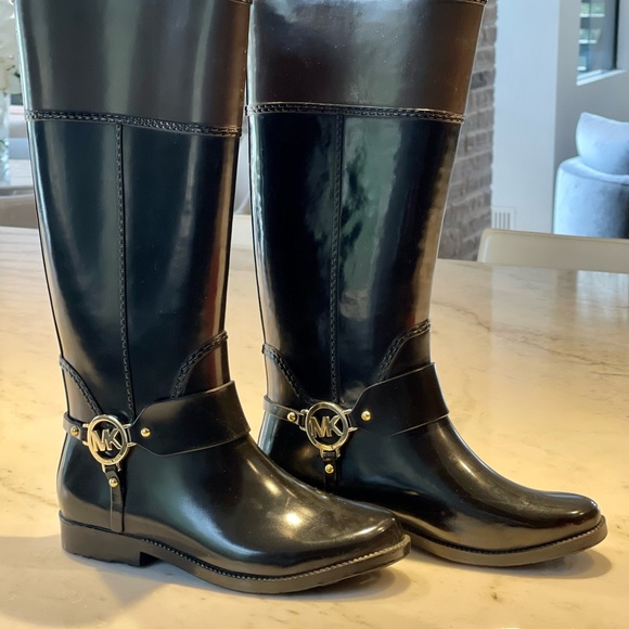 Michael Kors Rainboots - Size 8 - Picture 2 of 10